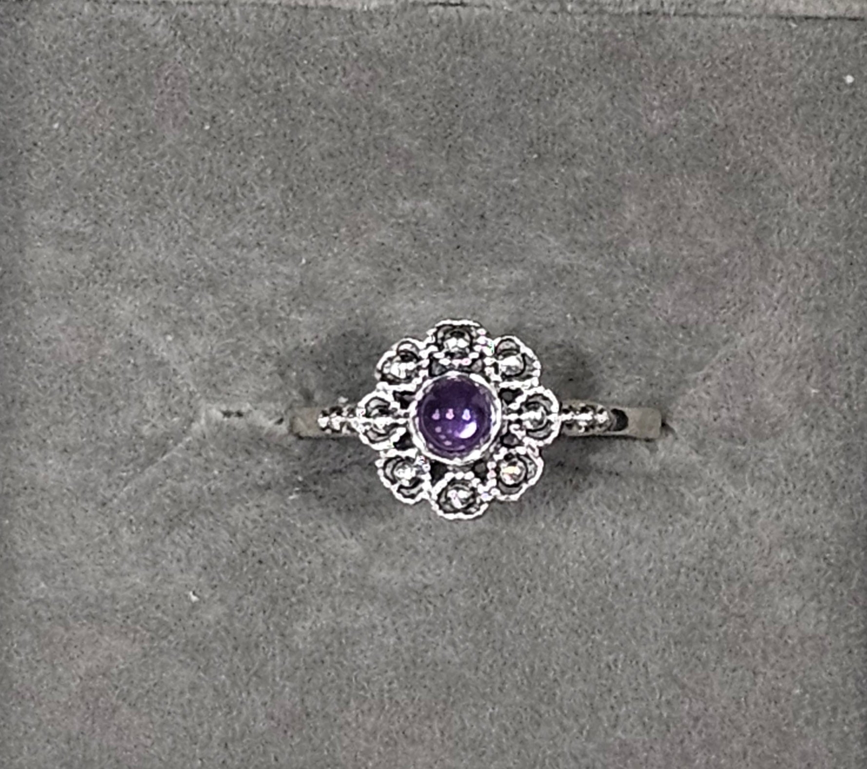 Sterling Silver Amethyst Gemstone Ring 6.5