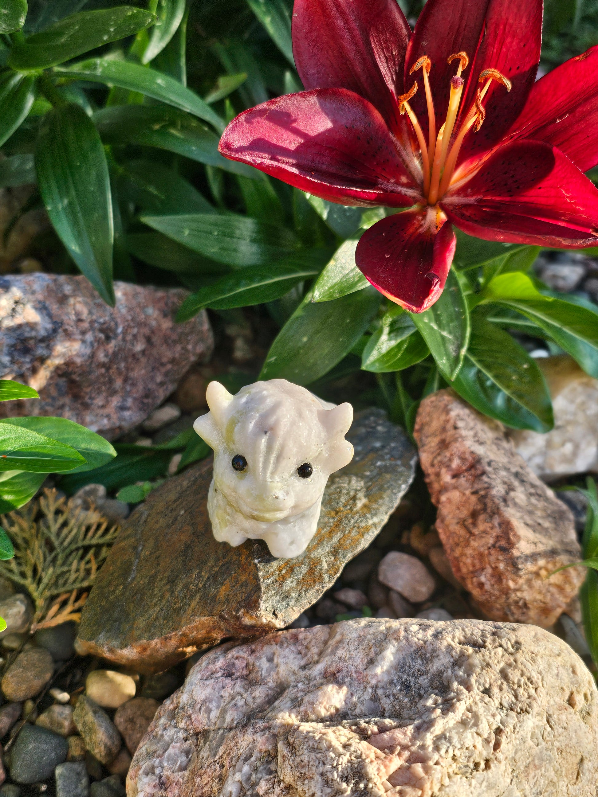 White Jade Crystal Highland Cow