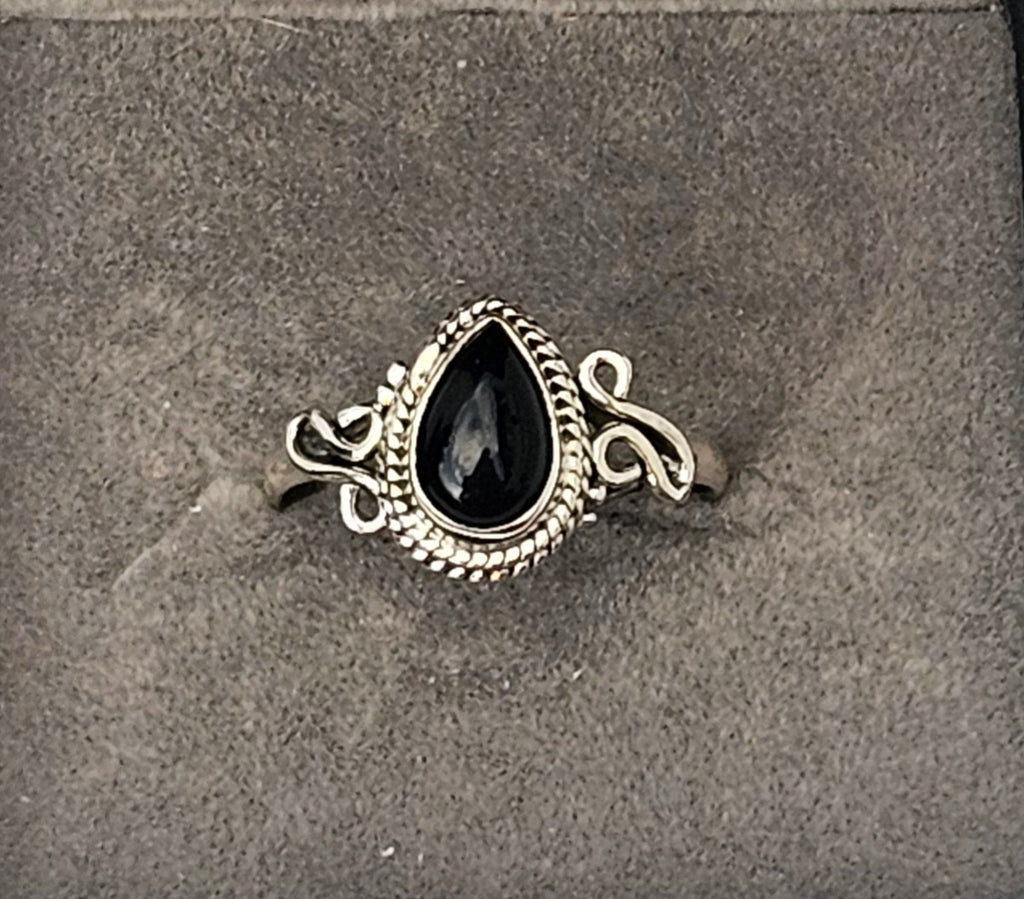 Sterling Silver Black Onyx Gemstone Ring - Size 8