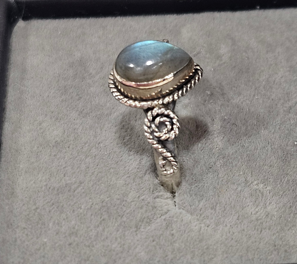 Sterling Silver Tiger Eye Crystal Gemstone Ring - Size 8