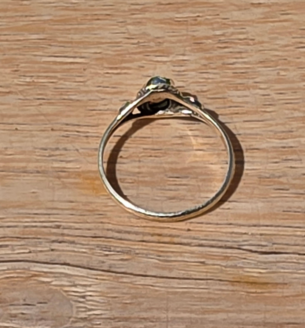 Sterling Silver Rainbow Moonstone Ring Size 5.5