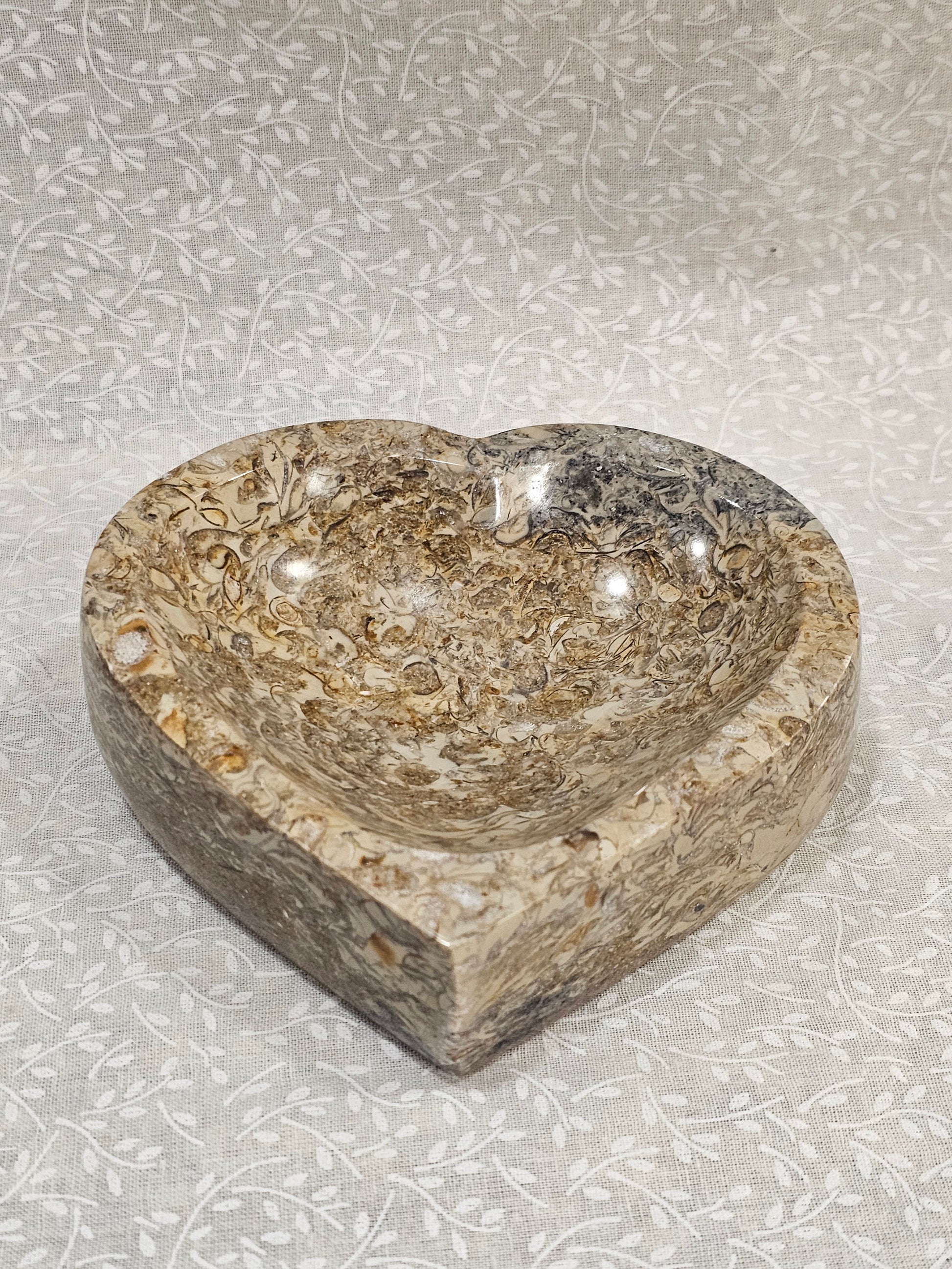 Fossil Hash Crystal Heart Bowl