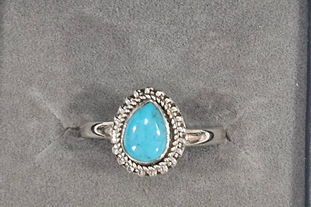 Sterling Silver Blue Turquoise Gemstone Ring - Size 9