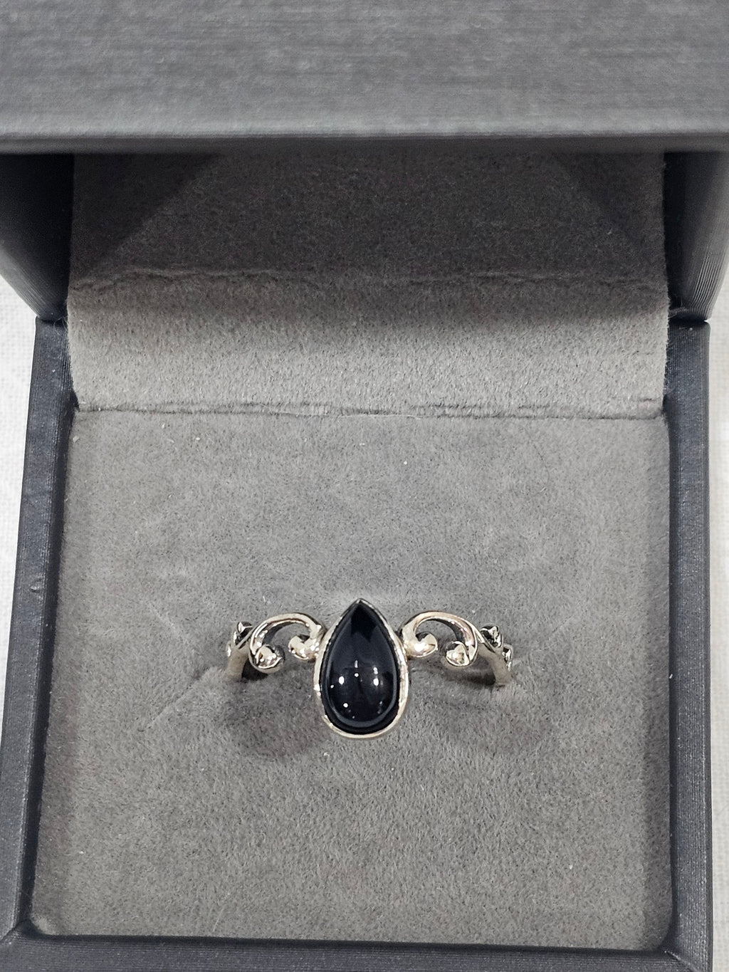 Sterling Silver Black Onyx Gemstone Ring - Size 9