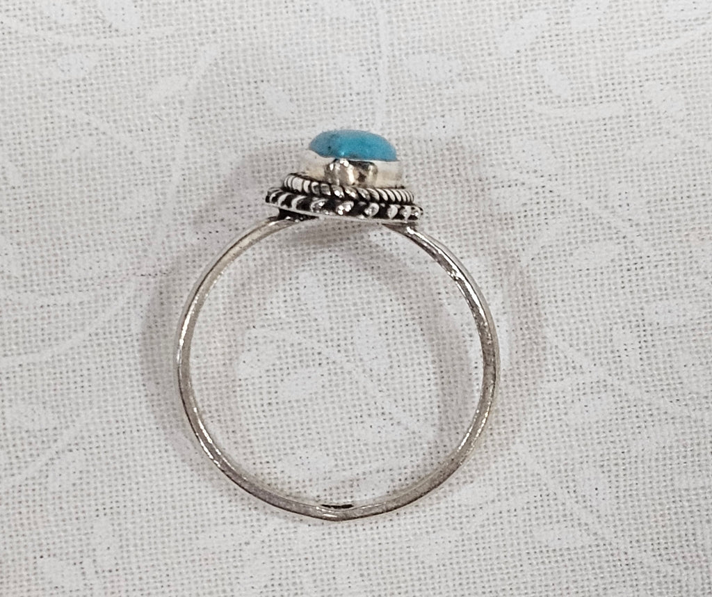 Sterling Silver Blue Turquoise Gemstone Ring - Size 9