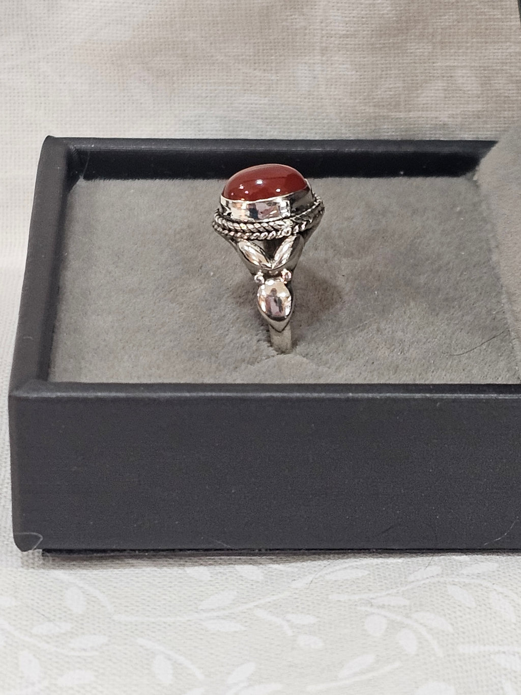 Sterling Silver Carnelian Gemstone Ring - Size 5