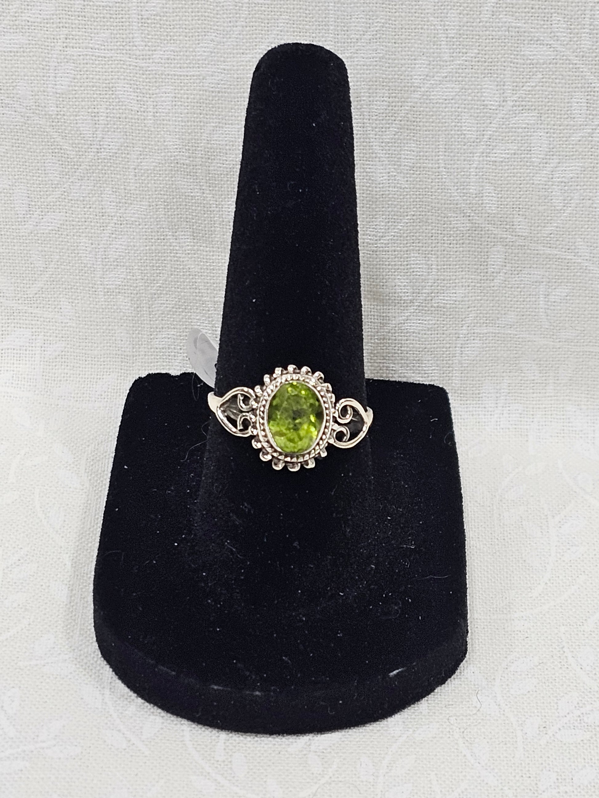 Sterling Silver Peridot Gemstone Ring 6.5