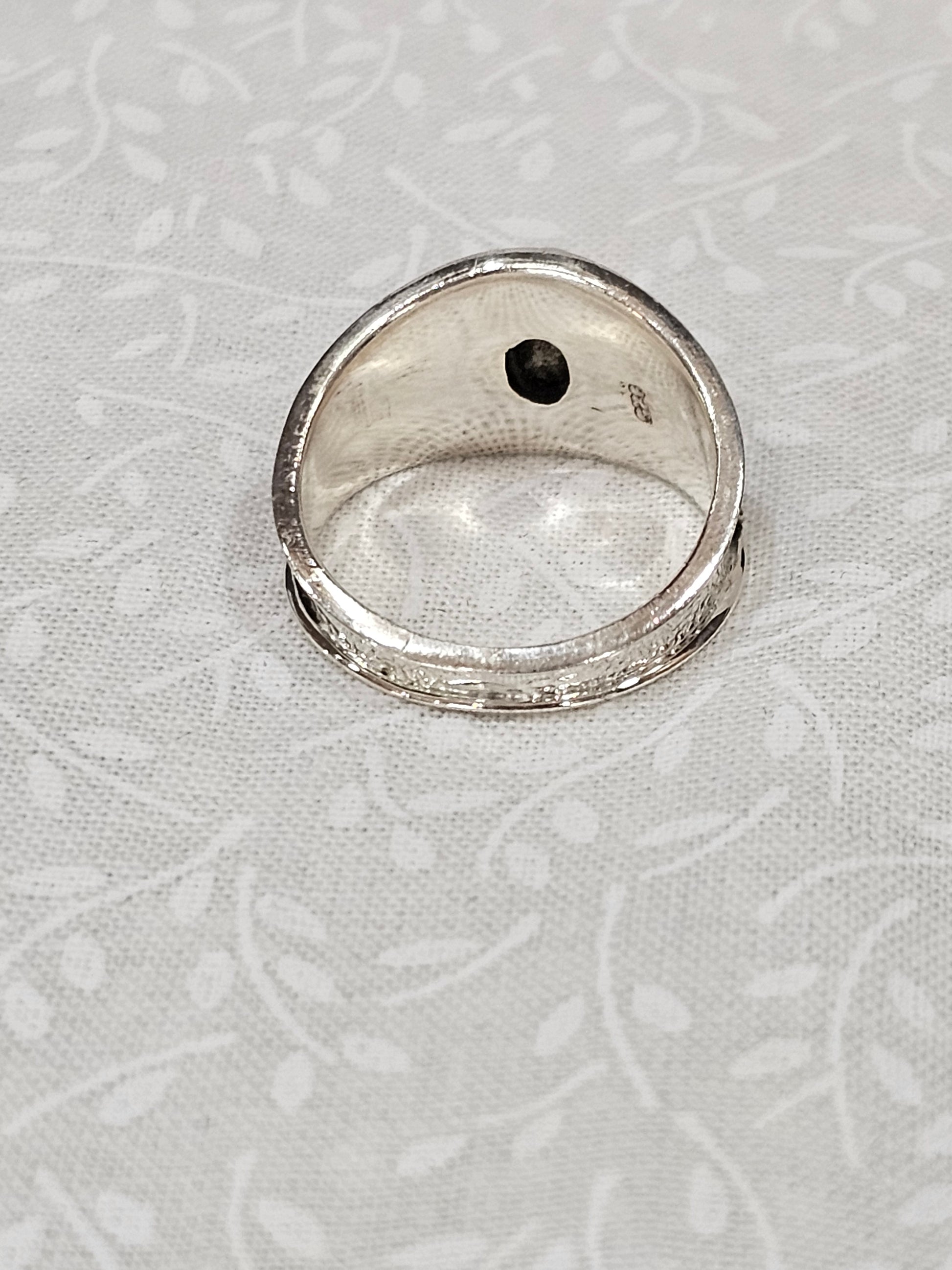 Sterling Silver Moonstone Gemstone Ring - Size 7