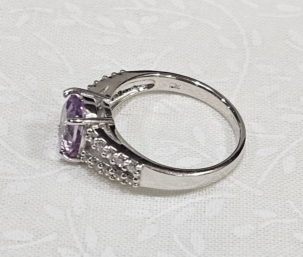 Sterling Silver Amethyst Gemstone Ring - Size 8