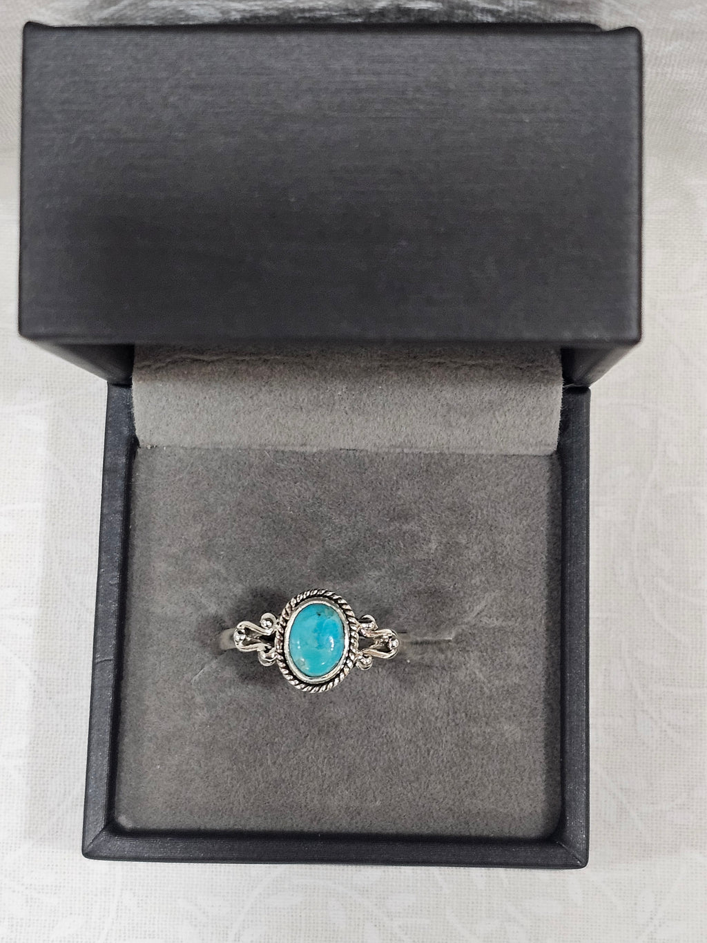 Sterling Silver Turquoise Gemstone Ring - Size 9