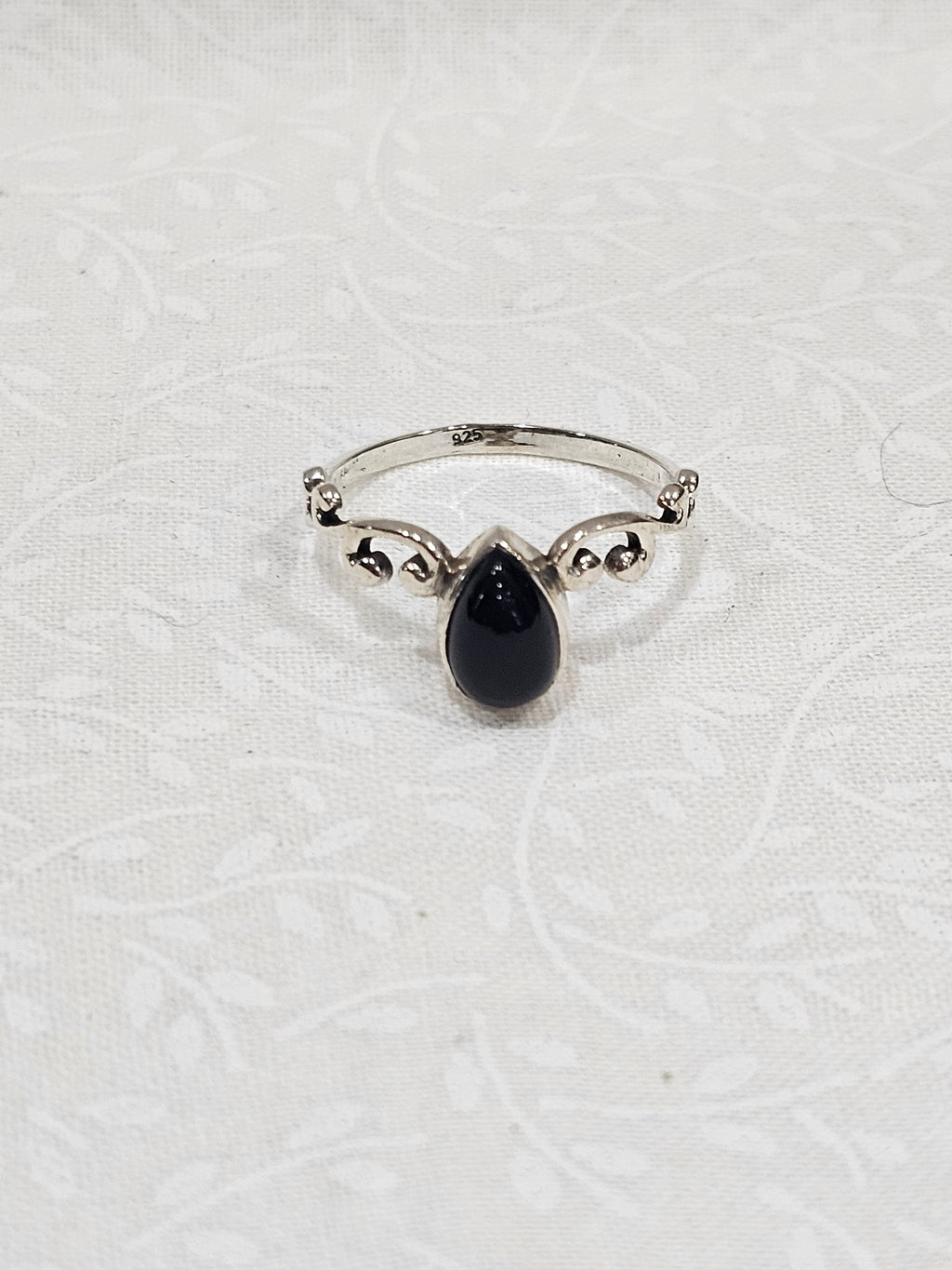 Sterling Silver Black Onyx Gemstone Ring - Size 9